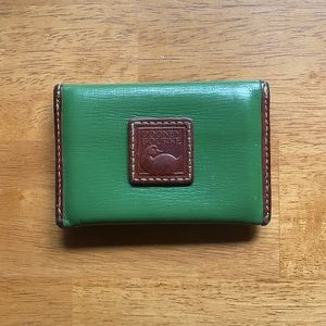 RARE Dooney & Bourke card wallet. Beautiful olive green with brown accents.